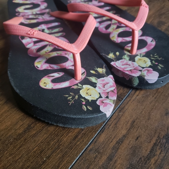 Costa Rica Flip Flops - Picture 2 of 4